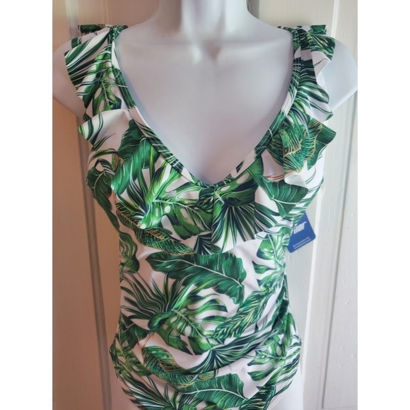 NEW Hilor V-Neck Ruffled Monokini Swimsuit - Picture 9 of 16